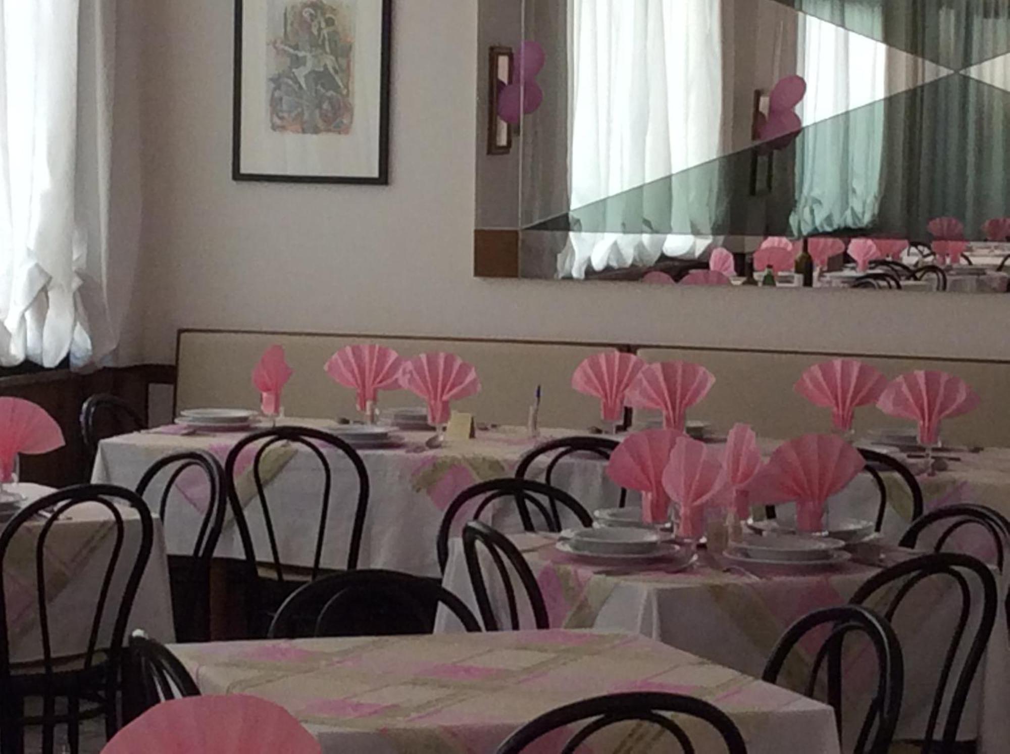 Hotel Granada Cattolica Eksteriør bilde