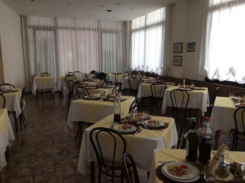 Hotel Granada Cattolica Eksteriør bilde