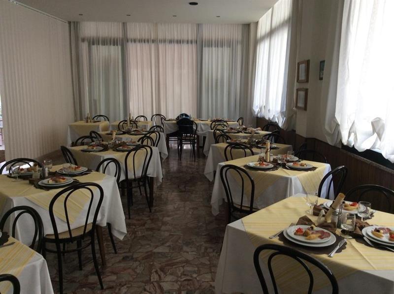 Hotel Granada Cattolica Eksteriør bilde
